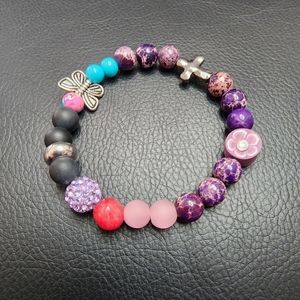 Handmade Bracelet for women made with high quality materials.